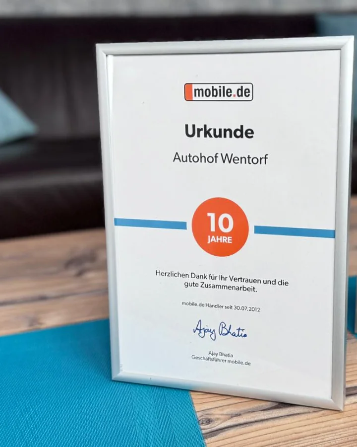 Gerahmte Händler-Urkunde „10 Jahre“ für den Autohof Wentorf, Händler seit 30.07.2012