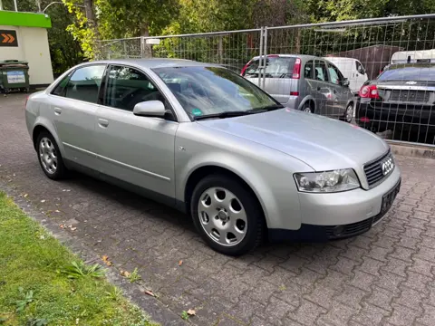 Audi A4 Limousine in Silber