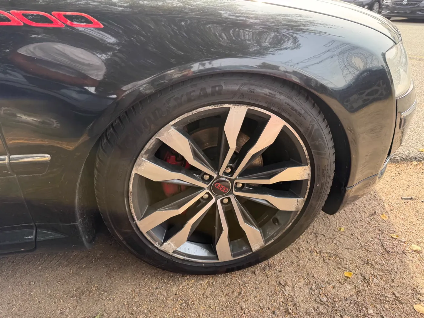 Audi A8 — Ansicht 6