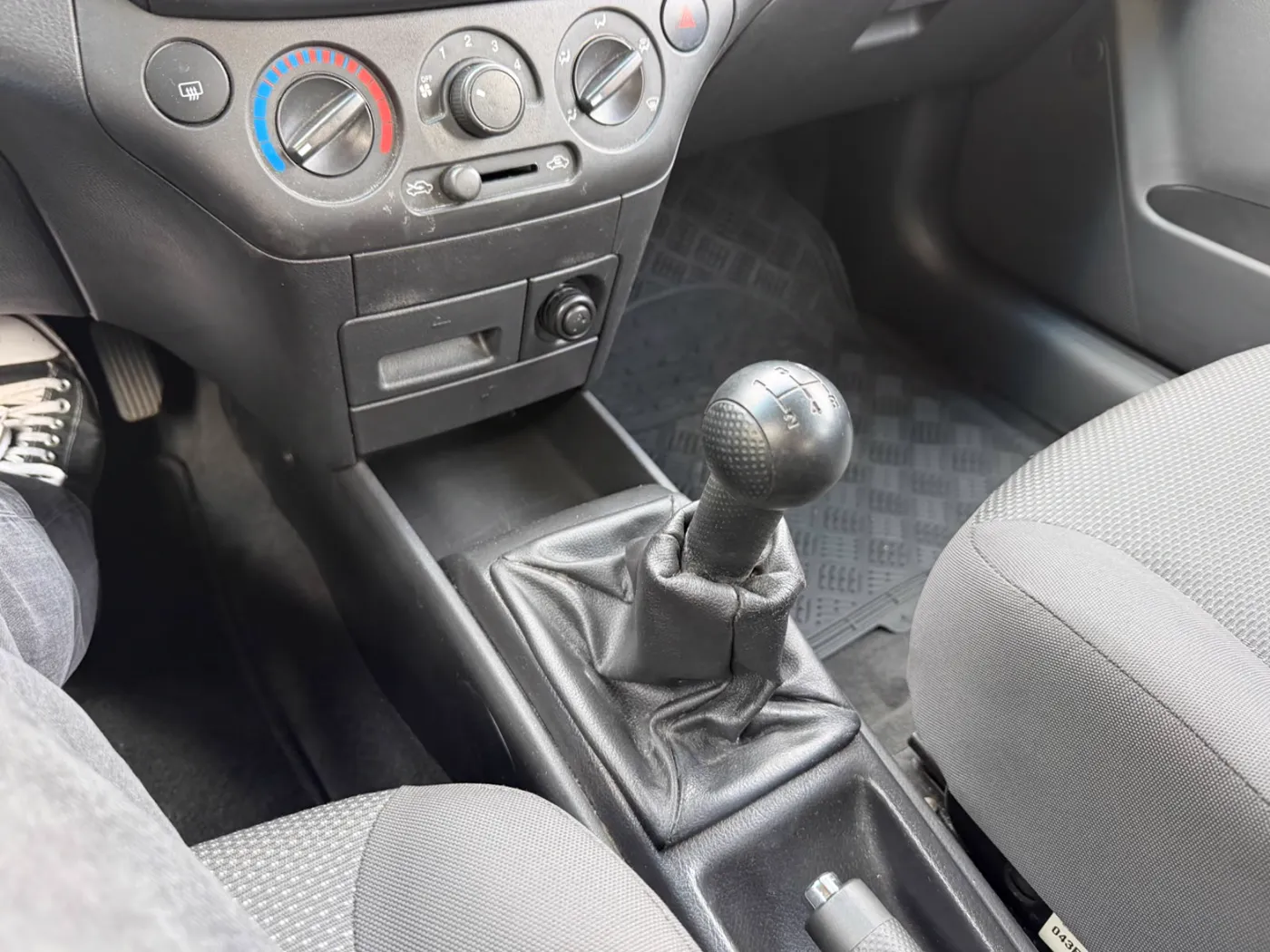 Chevrolet Aveo — Ansicht 5