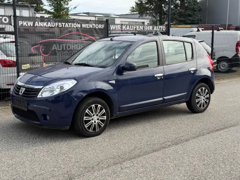 Dacia Sandero, Kleinwagen in Blau