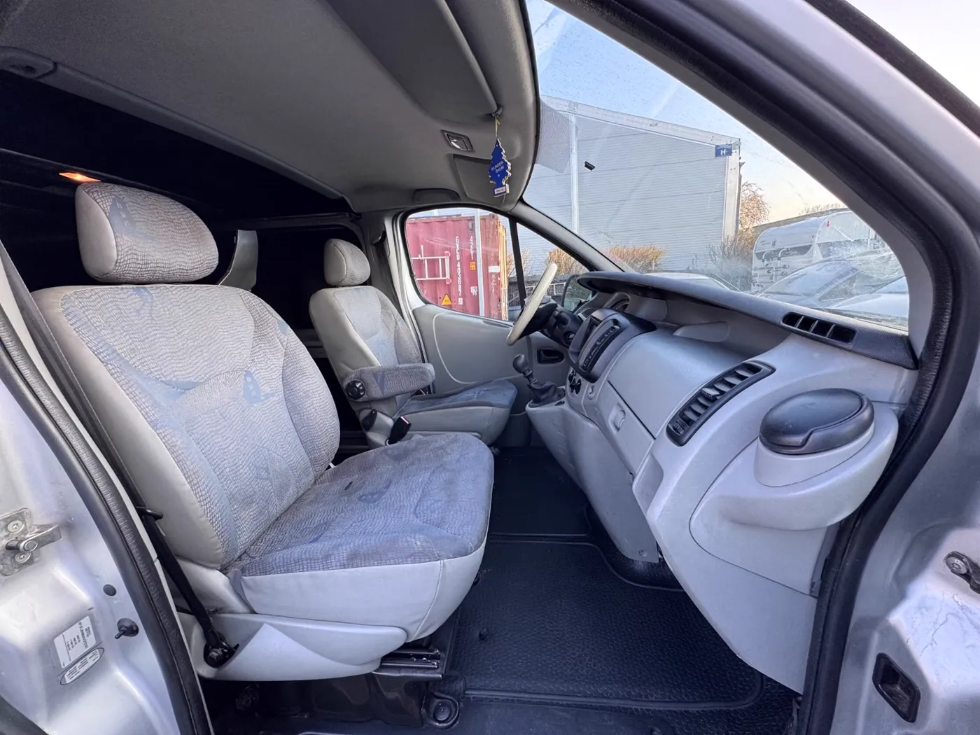 Renault Trafic — Ansicht 3